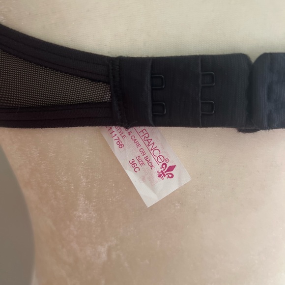 Black lace push-up bra - 36C - Picture 2 of 6